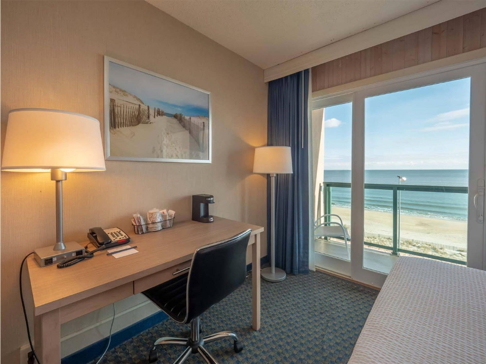 Atlantic Sands Hotel And Conference Center Rehoboth Beach Exterior photo