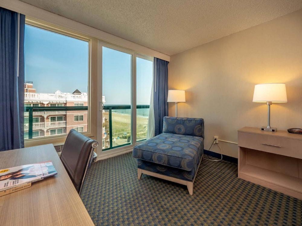 Atlantic Sands Hotel And Conference Center Rehoboth Beach Exterior photo